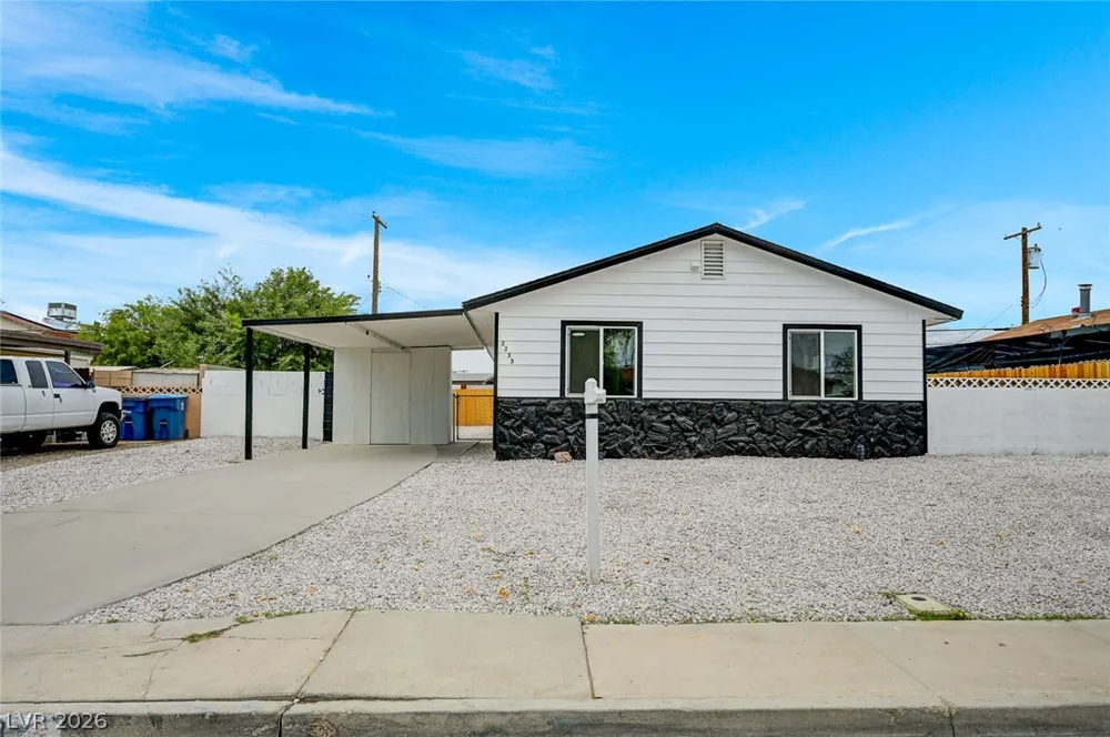 2253 La Puente Street Las Vegas, NV 89115