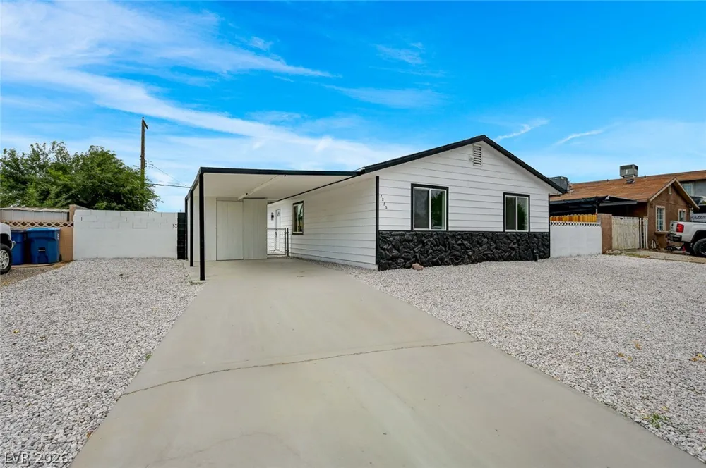 2253 La Puente Street Las Vegas, NV 89115