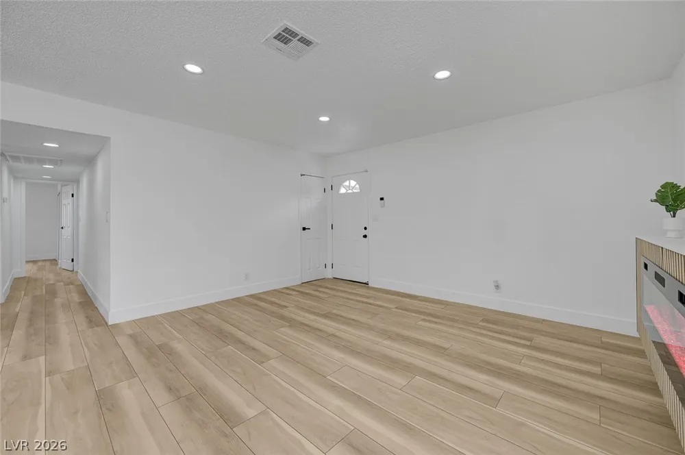 2253 La Puente Street Las Vegas, NV 89115
