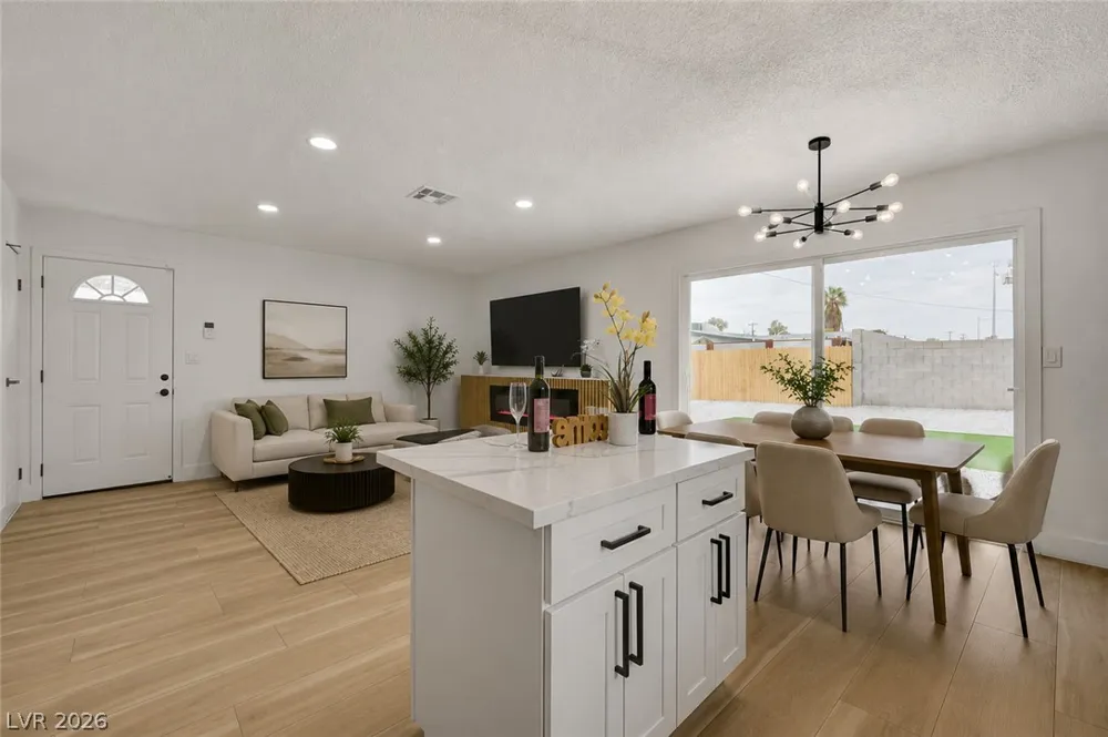 2253 La Puente Street Las Vegas, NV 89115