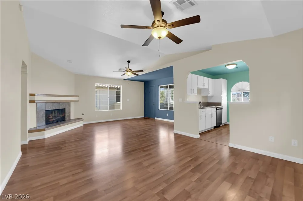 6836 Elm Creek Drive #201 Las Vegas, NV 89108
