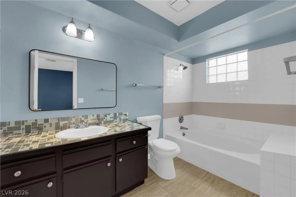 6836 Elm Creek Drive #201 Las Vegas, NV 89108