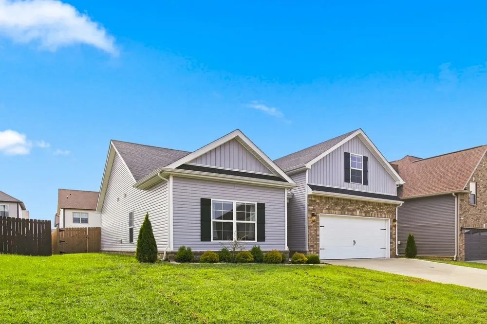 1589 Kestrel Dr Clarksville, TN 37040