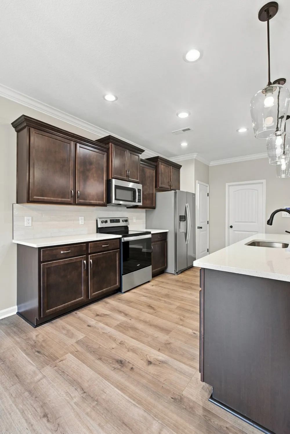 1589 Kestrel Dr Clarksville, TN 37040