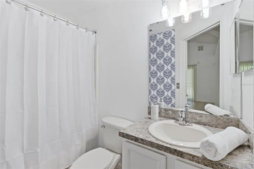 6100 LEE LAN DRIVE Orlando, FL 32809