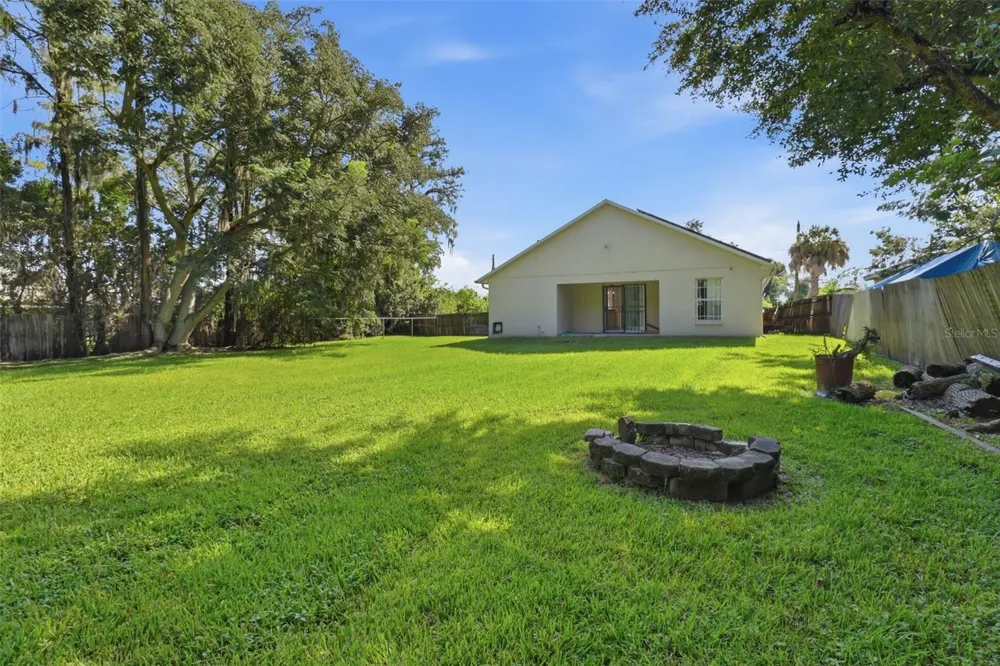 6100 LEE LAN DRIVE Orlando, FL 32809