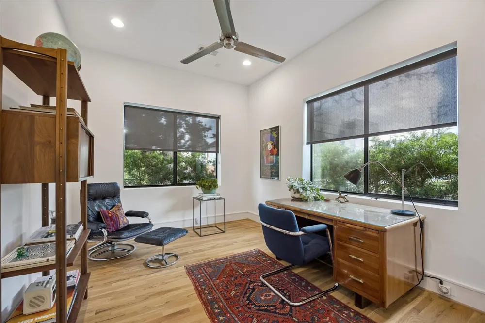 613 Jackson Hill Street #A Houston, TX 77007