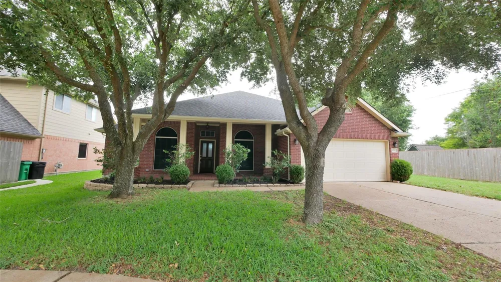 10402 Indian Paintbrush Lane Houston, TX 77095