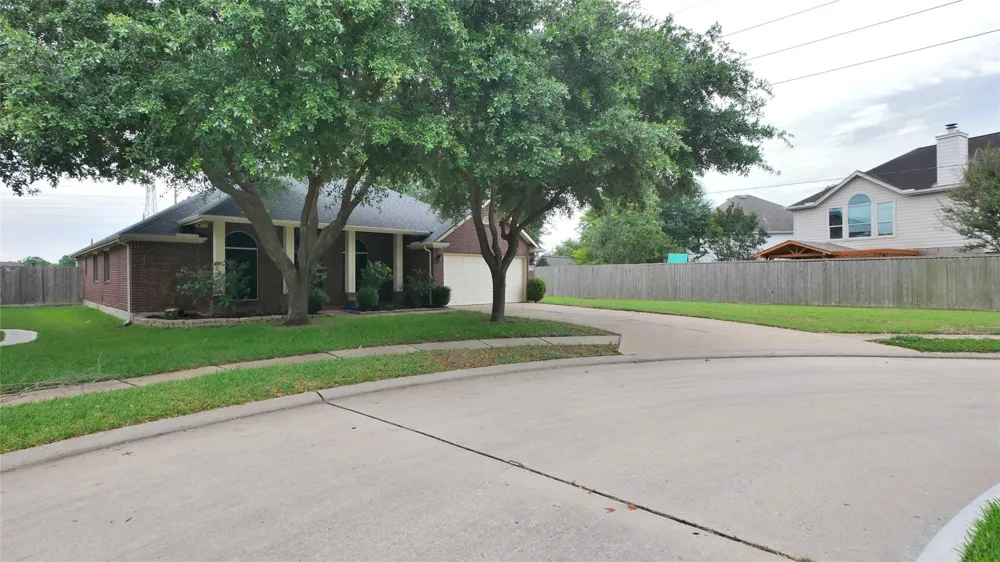 10402 Indian Paintbrush Lane Houston, TX 77095
