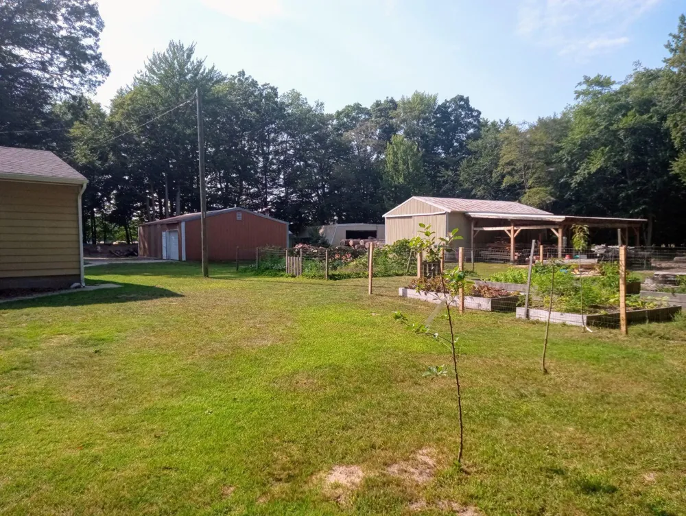8590 W Thomas Street Shelby, MI 49455