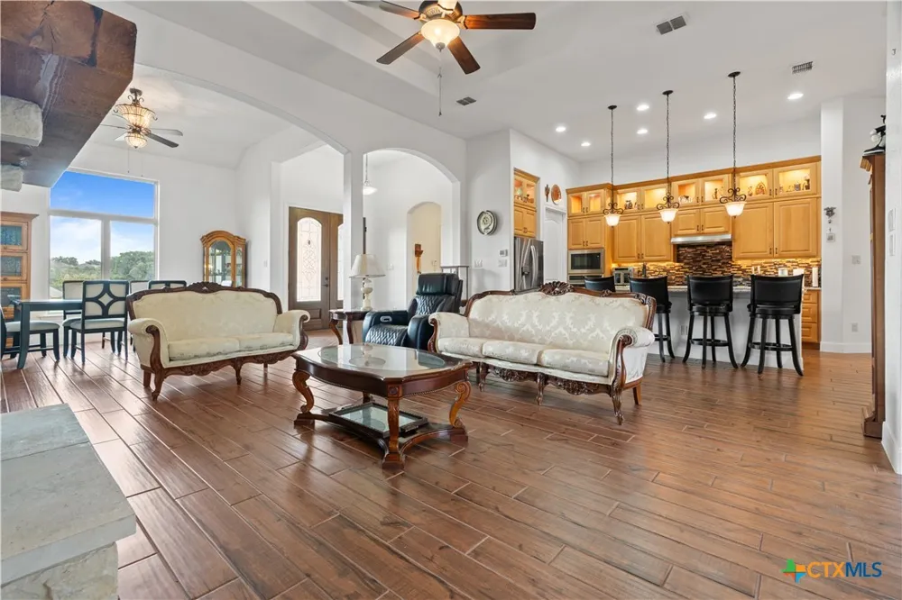 610 Battistrada New Braunfels, TX 78132