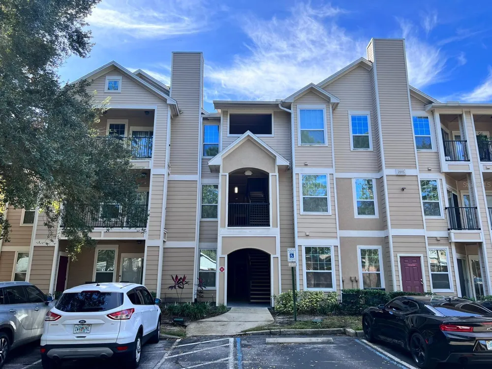 1229 BERMUDA LAKES LANE #303 Kissimmee, FL 34741