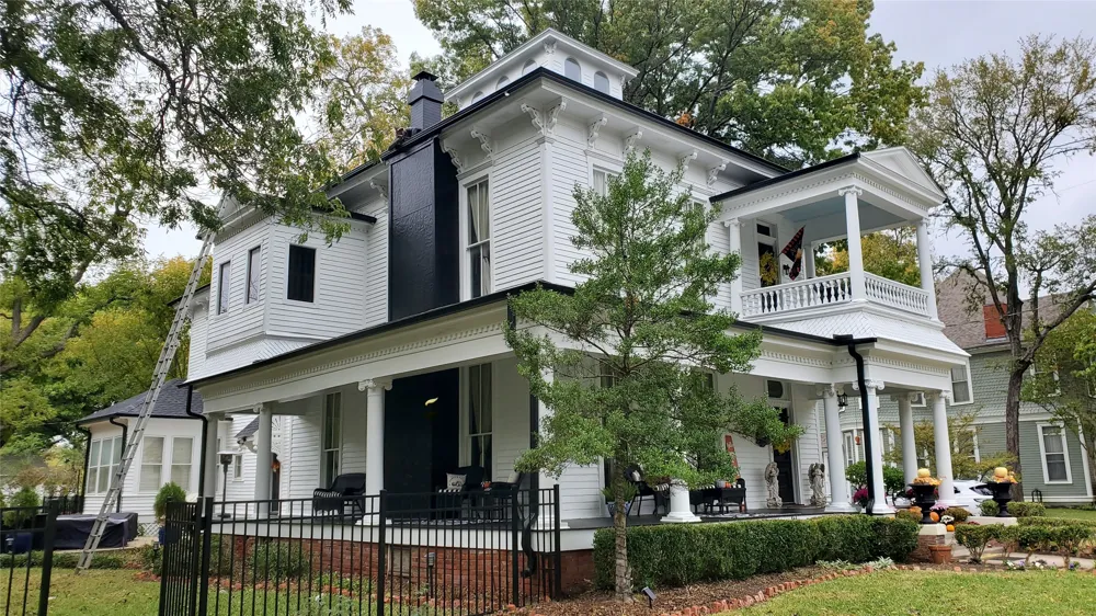319 S Denton Street Gainesville, TX 76240