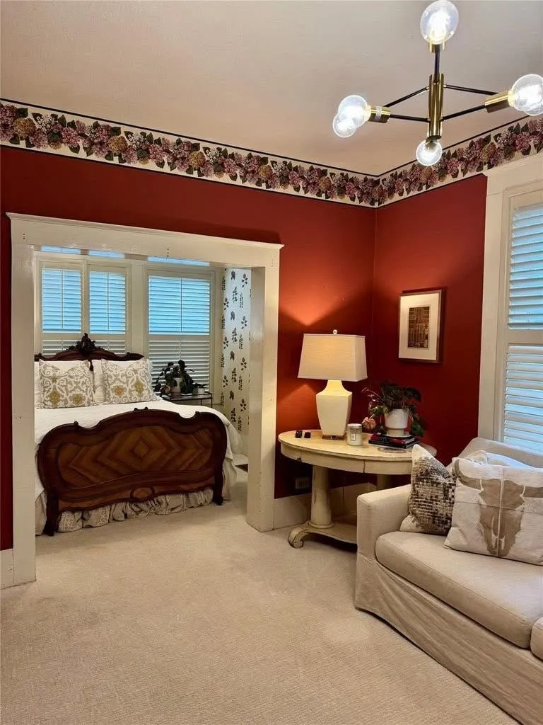 319 S Denton Street Gainesville, TX 76240