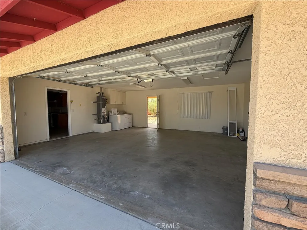 6851 Conejo Joshua Tree, CA 92252