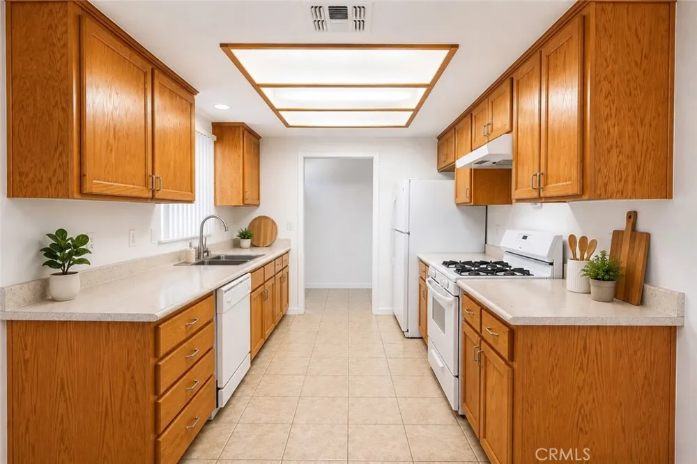 6851 Conejo Joshua Tree, CA 92252