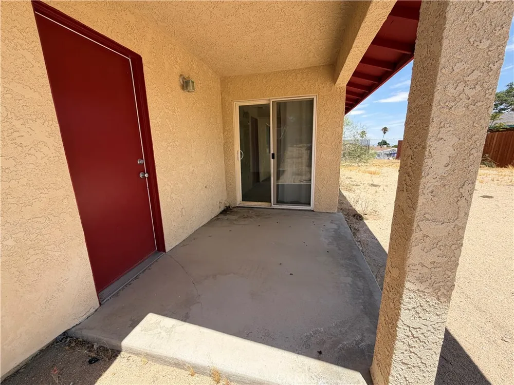 6851 Conejo Joshua Tree, CA 92252