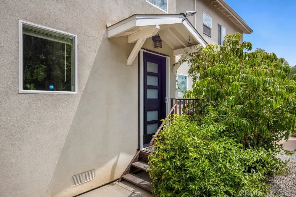 9304 FRANKLIN STREET Chatsworth, CA 91311