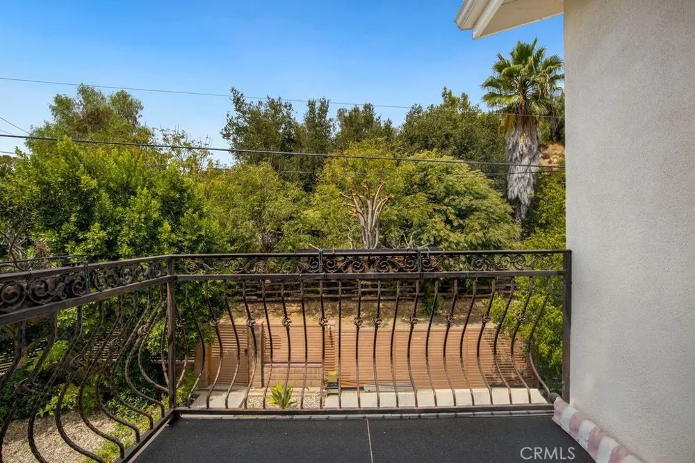 9304 FRANKLIN STREET Chatsworth, CA 91311