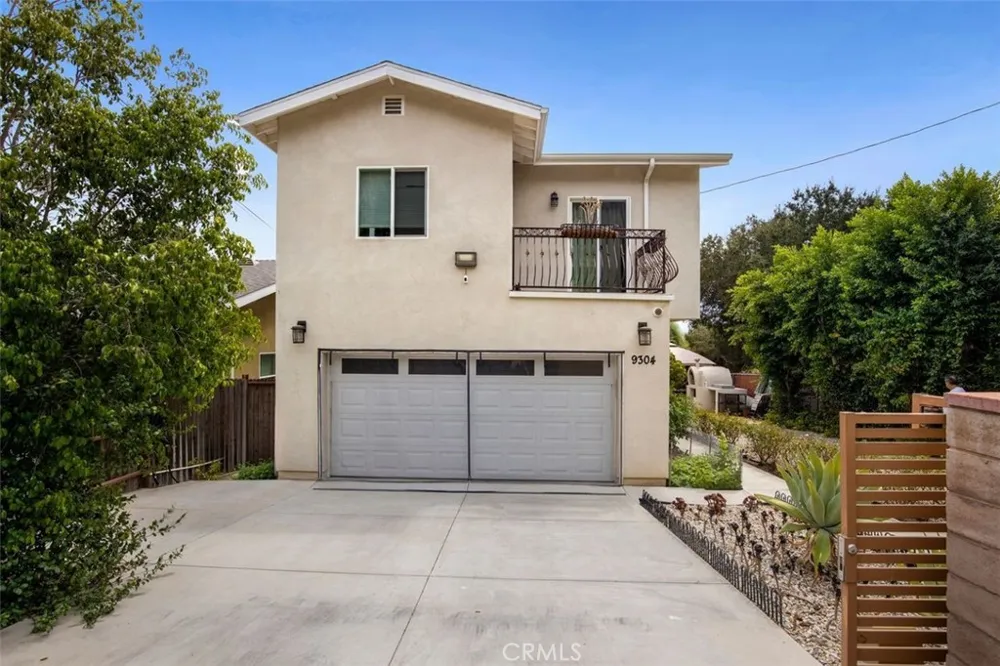 9304 FRANKLIN STREET Chatsworth, CA 91311