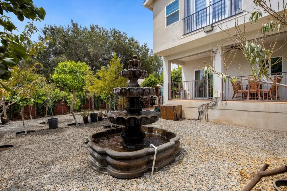 9304 FRANKLIN STREET Chatsworth, CA 91311