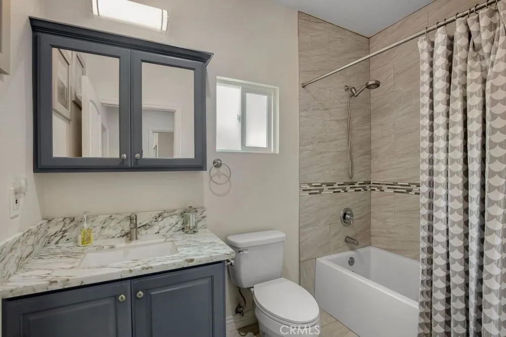 9304 FRANKLIN STREET Chatsworth, CA 91311