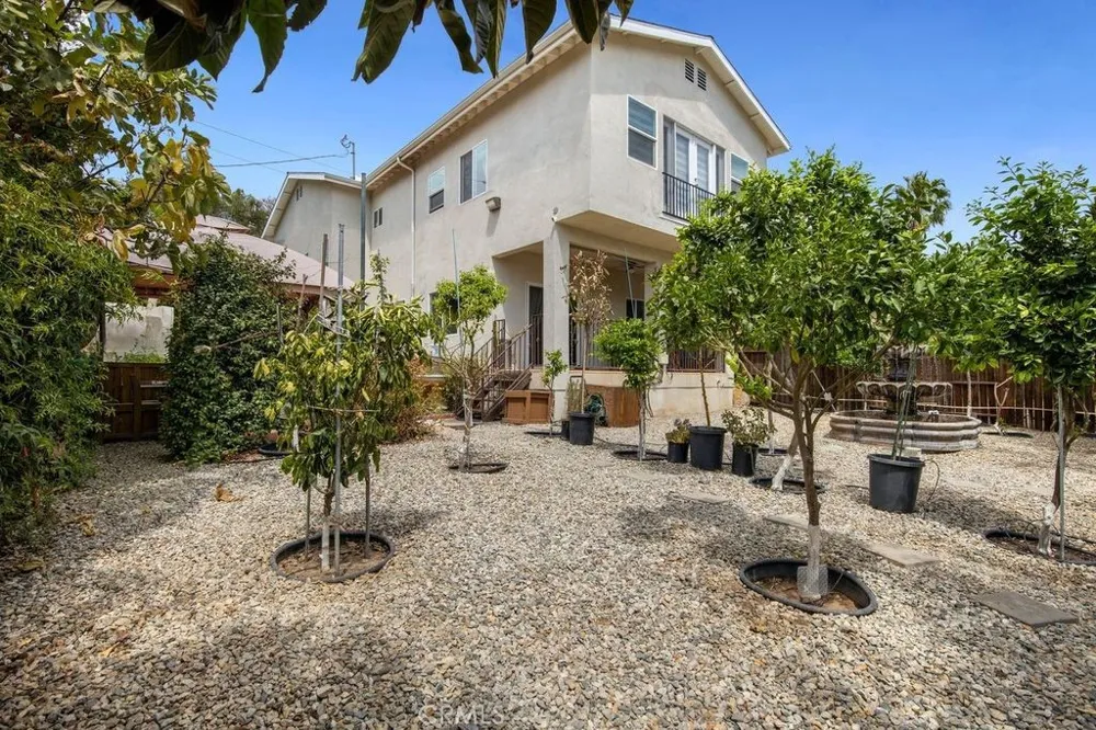 9304 FRANKLIN STREET Chatsworth, CA 91311