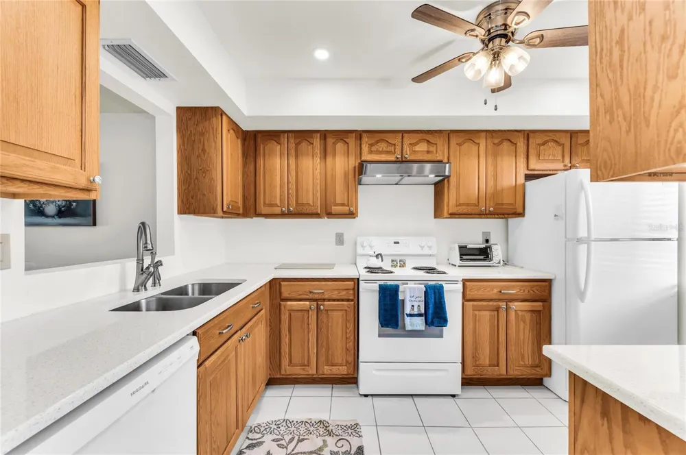 8977 MIDNIGHT PASS ROAD #219 Sarasota, FL 34242