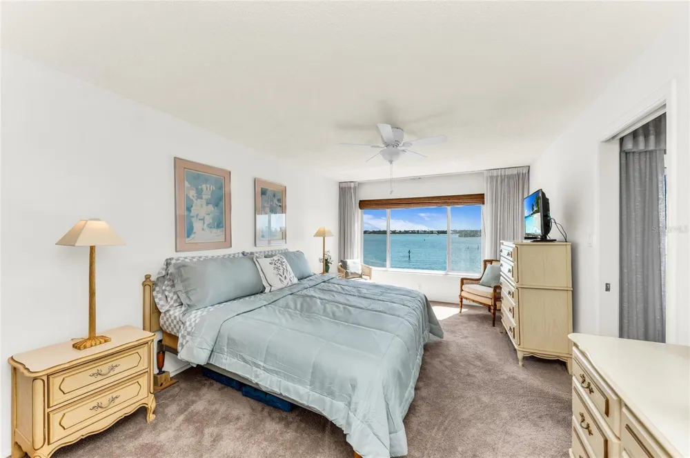 8977 MIDNIGHT PASS ROAD #219 Sarasota, FL 34242