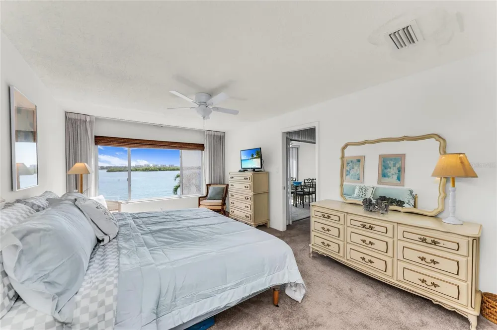 8977 MIDNIGHT PASS ROAD #219 Sarasota, FL 34242
