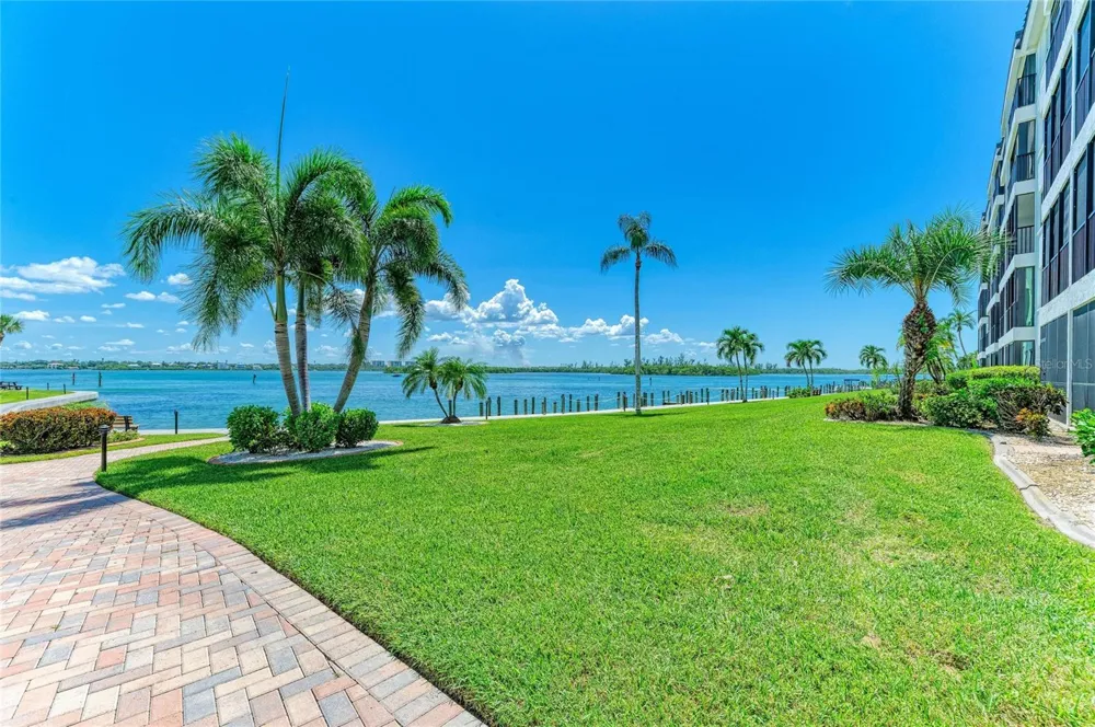 8977 MIDNIGHT PASS ROAD #219 Sarasota, FL 34242