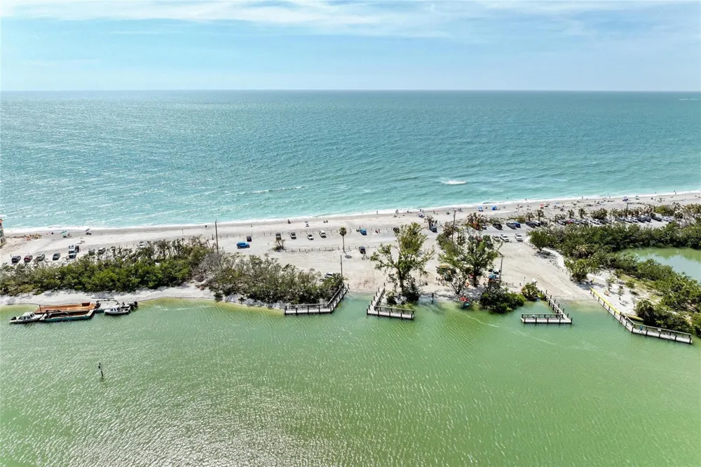 8977 MIDNIGHT PASS ROAD #219 Sarasota, FL 34242