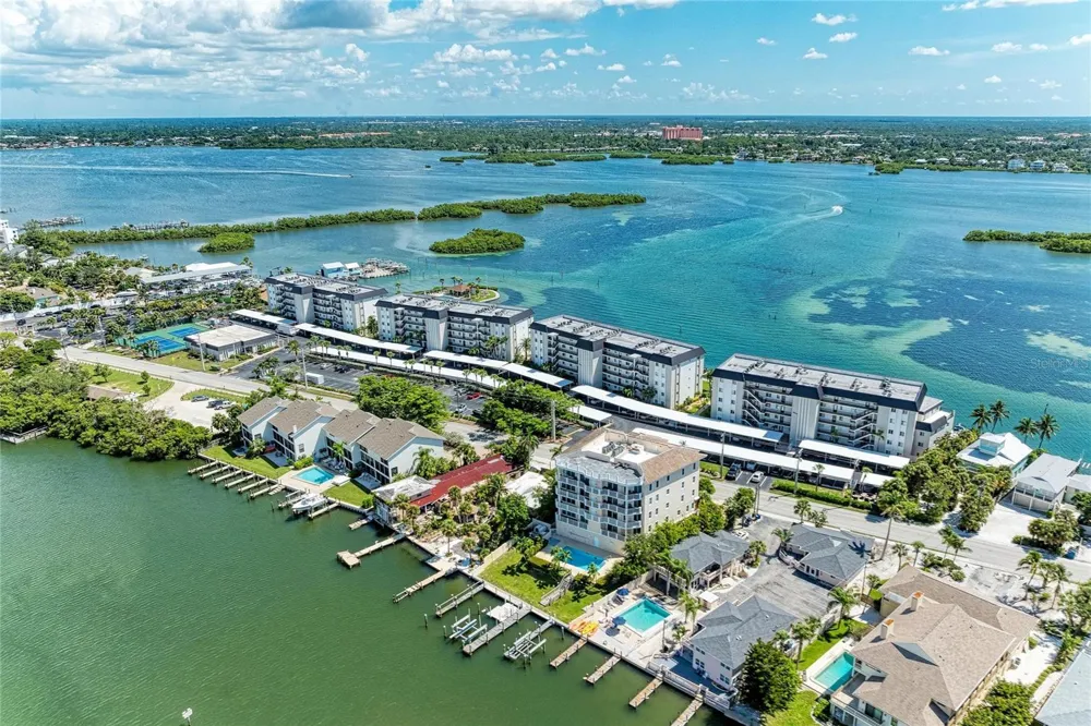 8977 MIDNIGHT PASS ROAD #219 Sarasota, FL 34242