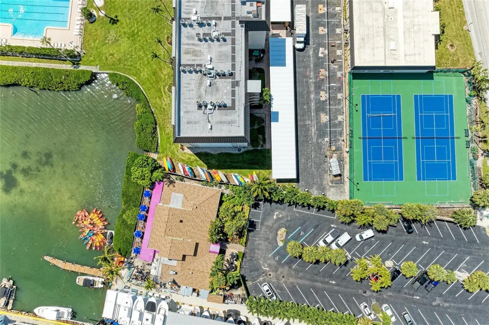8977 MIDNIGHT PASS ROAD #219 Sarasota, FL 34242