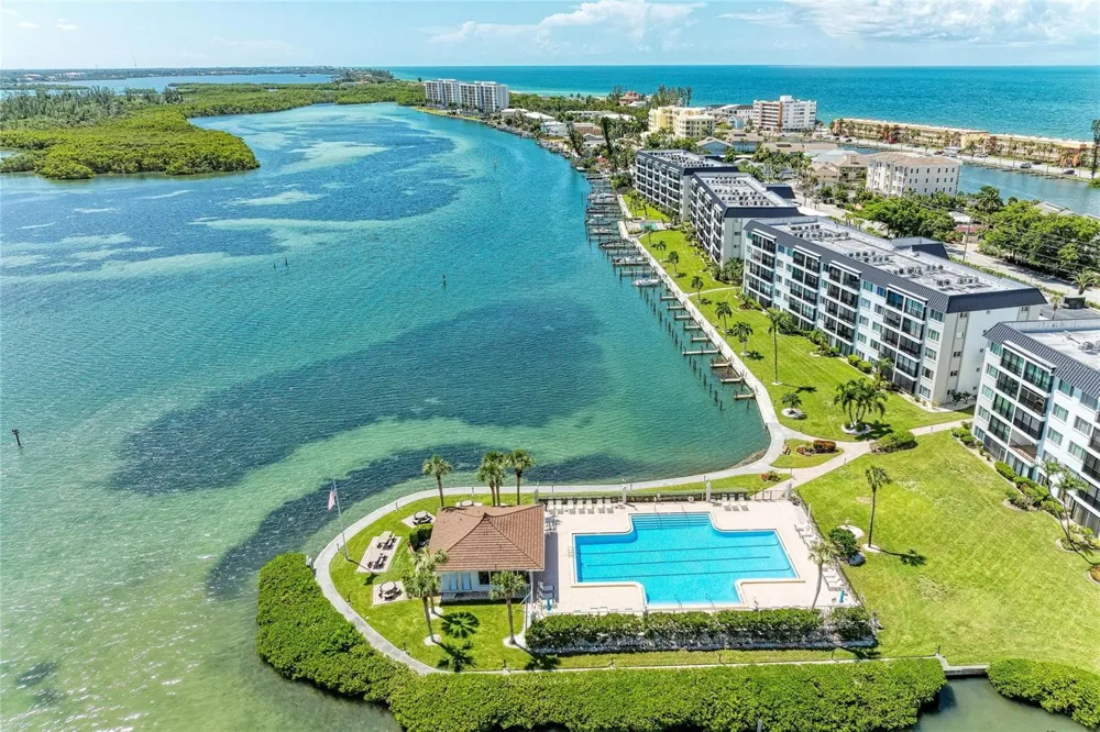 8977 MIDNIGHT PASS ROAD #219 Sarasota, FL 34242