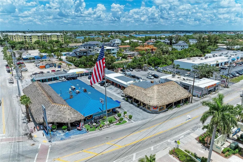 8977 MIDNIGHT PASS ROAD #219 Sarasota, FL 34242