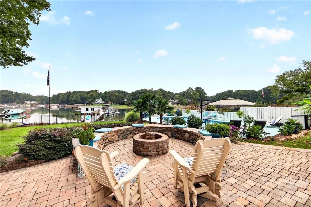 3259 Miners Cove Court Denver, NC 28037