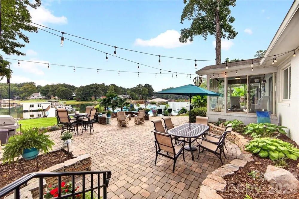 3259 Miners Cove Court Denver, NC 28037