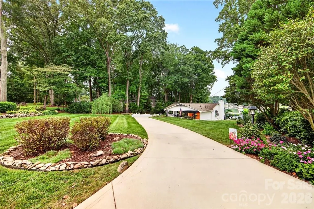 3259 Miners Cove Court Denver, NC 28037