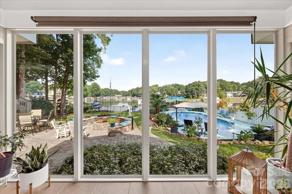 3259 Miners Cove Court Denver, NC 28037