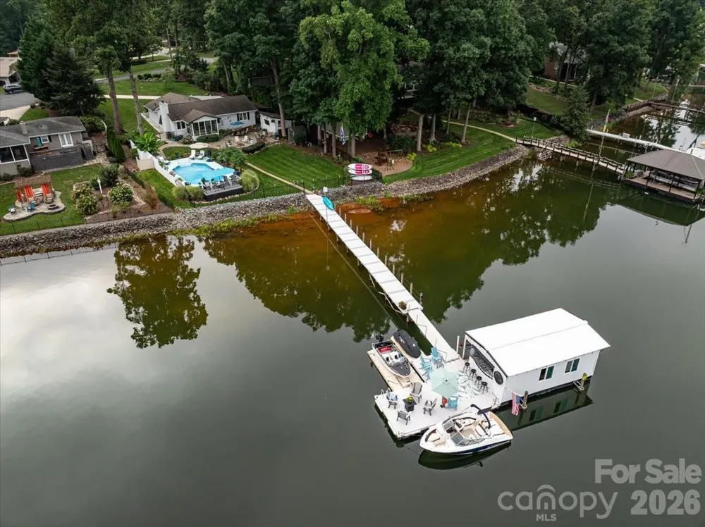 3259 Miners Cove Court Denver, NC 28037
