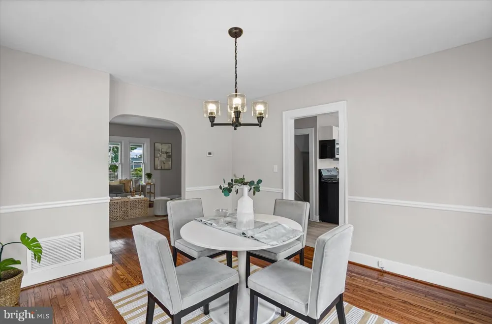 4207 BELVIEU AVENUE Baltimore, MD 21215