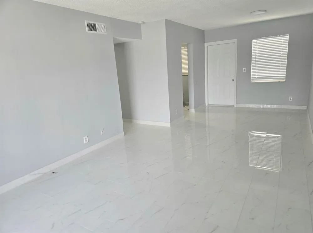 6505 WINFIELD BOULEVARD #B-31 Margate, FL 33063