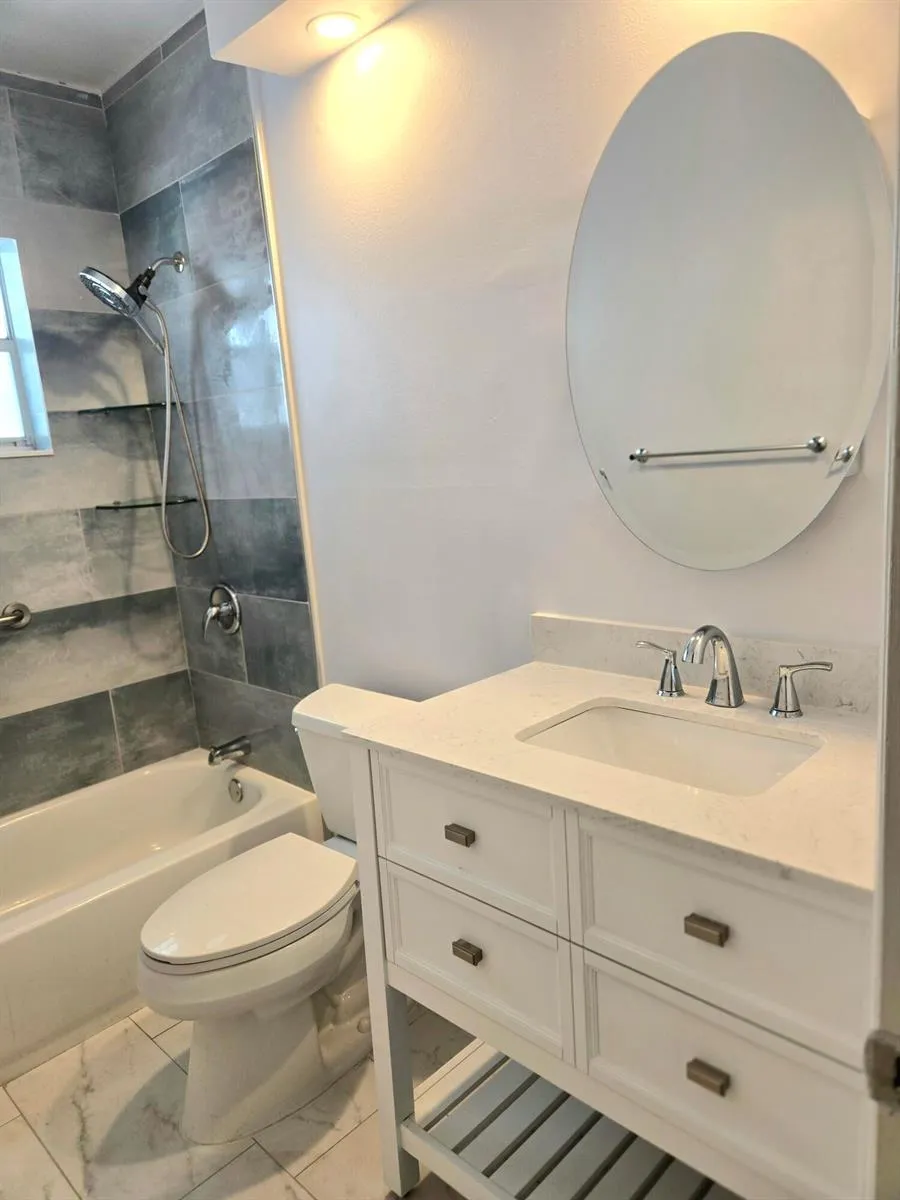 6505 WINFIELD BOULEVARD #B-31 Margate, FL 33063
