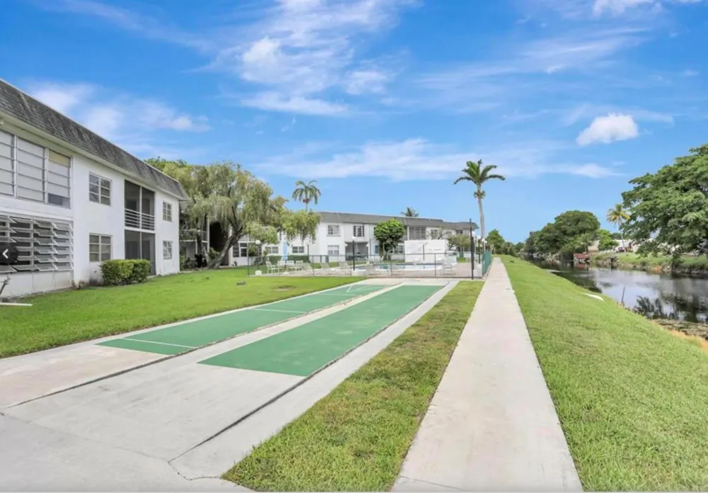 6505 WINFIELD BOULEVARD #B-31 Margate, FL 33063