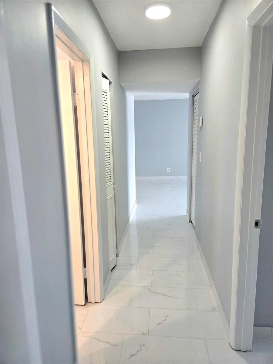 6505 WINFIELD BOULEVARD #B-31 Margate, FL 33063