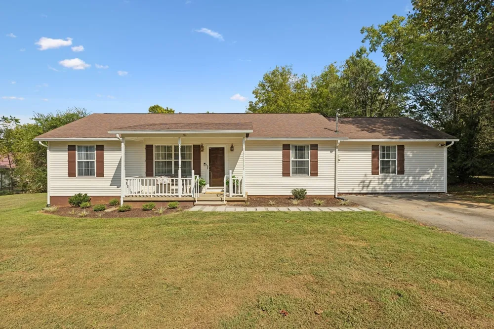 206 Central Ave Chapel Hill, TN 37034
