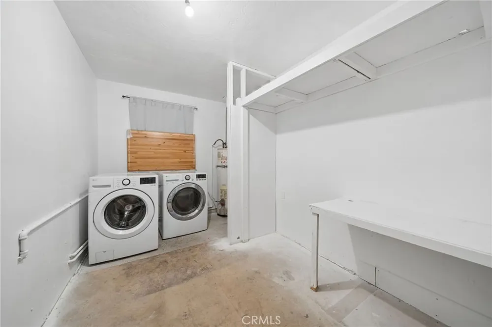 1174 E 9th Street Long Beach, CA 90813