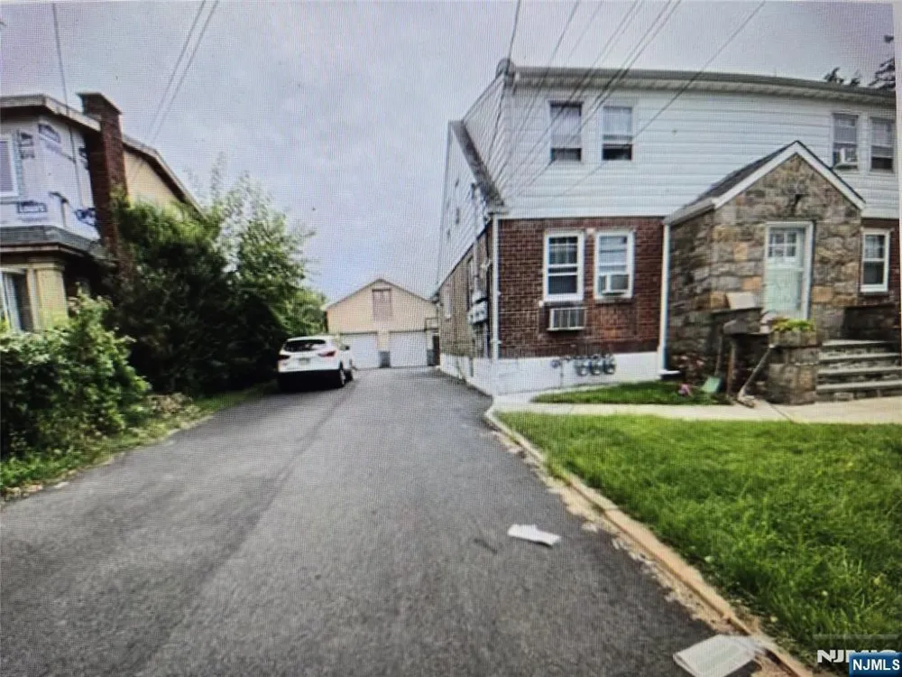 230 Martha Avenue Elmwood Park, NJ 07407