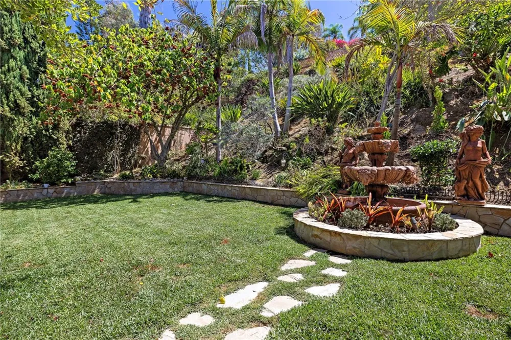 26732 Morena Mission Viejo, CA 92691